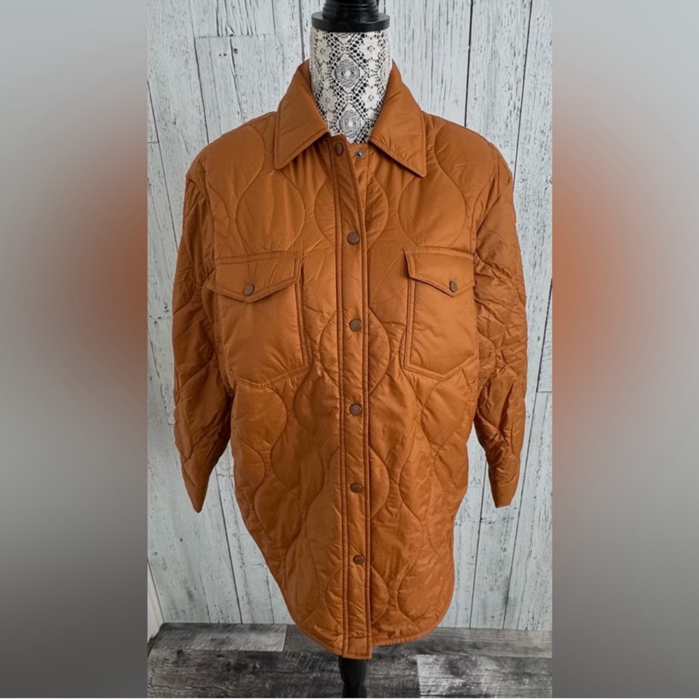Aritzia Wilfred Ganna light puffer shirt jacket - brand new - XS